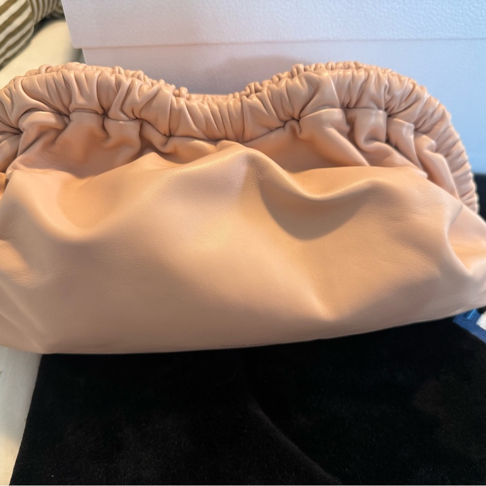 Mansur Gavriel Clutch Beige